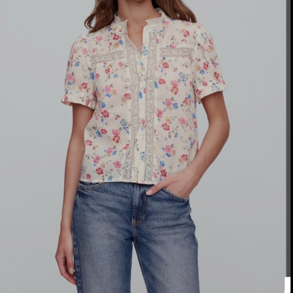 Puff sleeve floral blouse